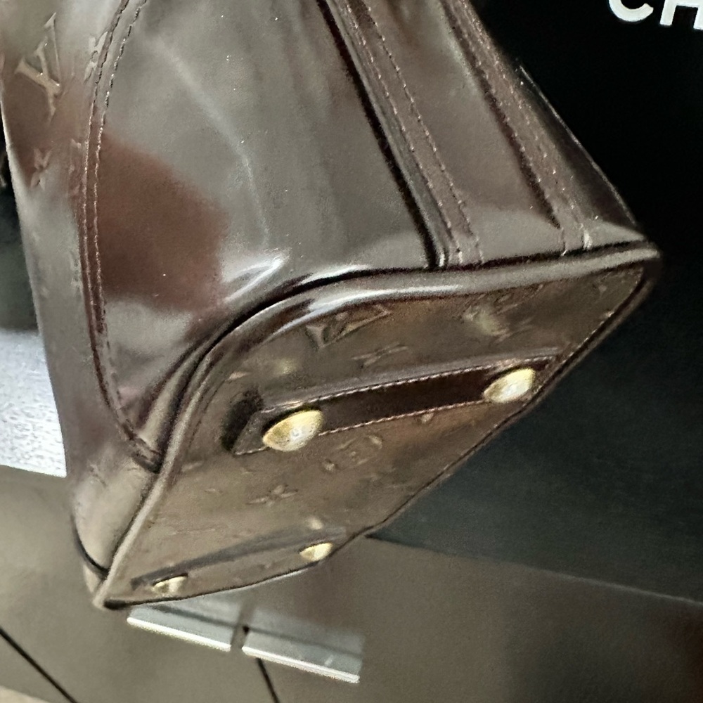 Louis Vuitton Limited Edition Bronze Monogram Embossed Leather Sergent Bag - Picture 10 of 16